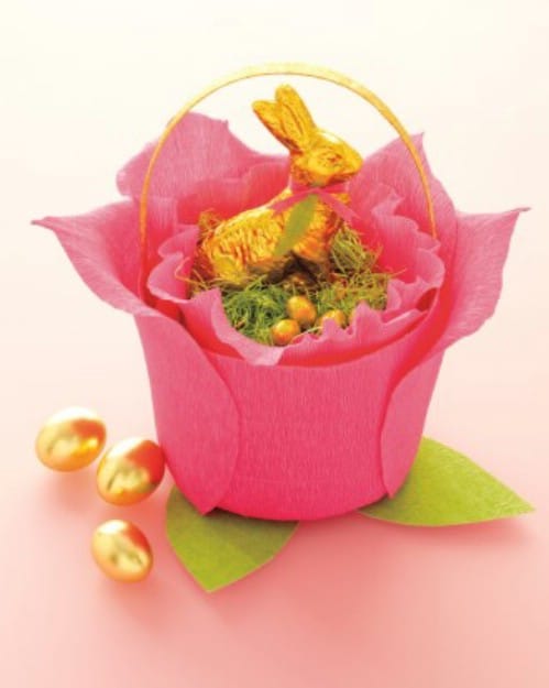 Crepe Paper Baskets - 80 Fabulous Easter Decorations You Can Make Yourself