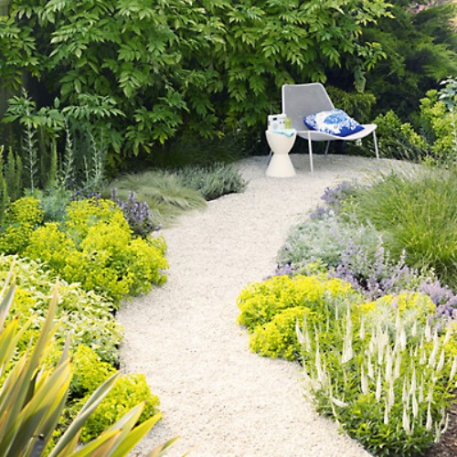 40 Genius Space-Savvy Small Garden Ideas and Solutions ...