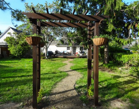 Build An Arbor - 150 Remarkable Projects and Ideas to Improve Your Home's Curb Appeal