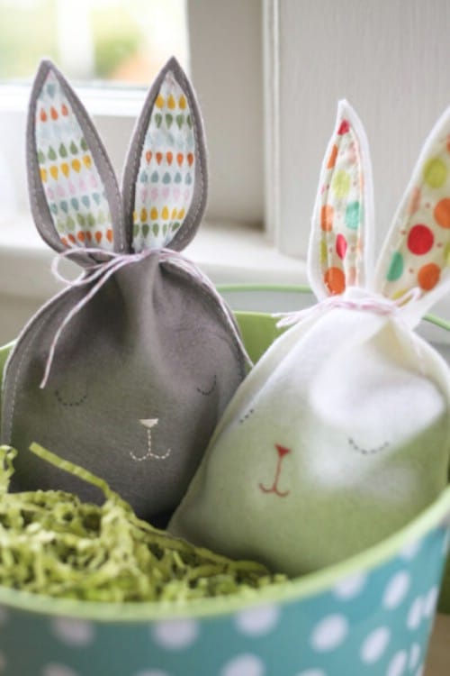 Sleepy Bunny Goody Bags - 80 Fabulous Easter Decorations You Can Make Yourself