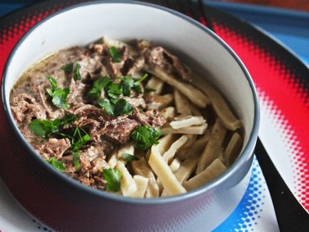 Slow Cooker Beef Stroganoff