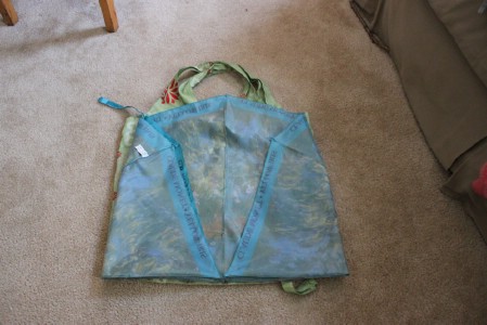 Make a Reusable Bag from Broken Umbrellas