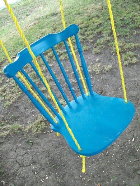 Turn Broken Chairs Into Lawn Swings