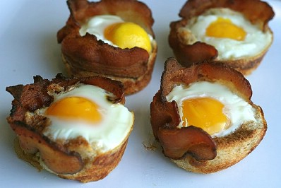 Bacon and Egg Toast Cups
