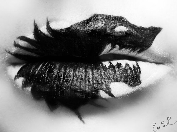 14 Genius DIY Halloween Lip Art Makeup Ideas