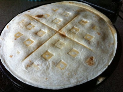 Easy quesadillas - 35 Delicious Foods You Didn't Know You Could Cook in Your Waffle Iron
