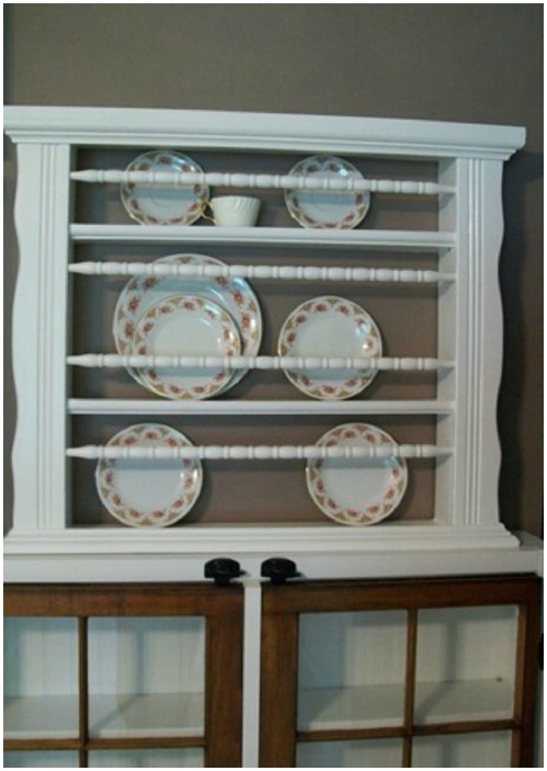 Plate Rack - 20 Delightfully Creative and Functional Ways to Repurpose Old Cribs