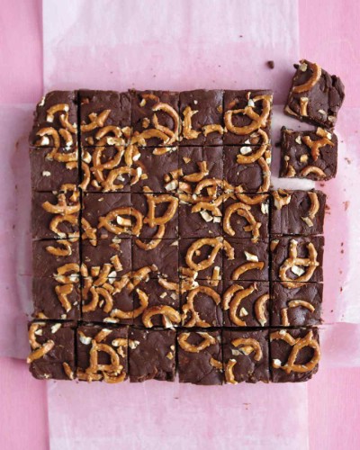 Chocolate Fudge with Pretzels
