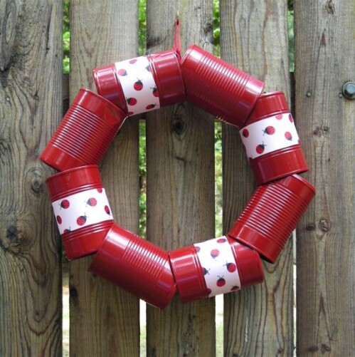 Make Tin Cans Into a Charming Wreath