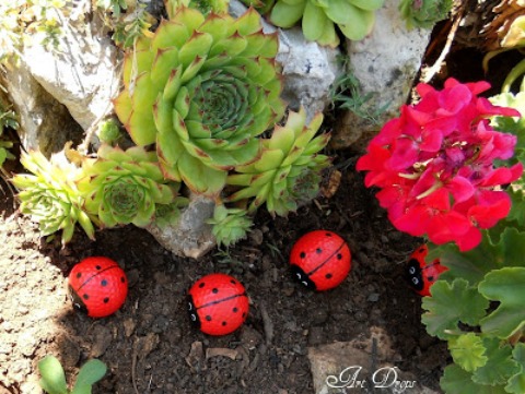 Golf ball ladybugs finished.
