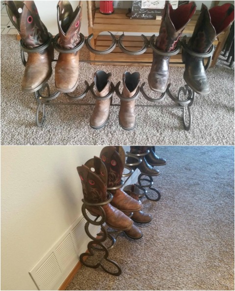 1 Horseshoe boots rack