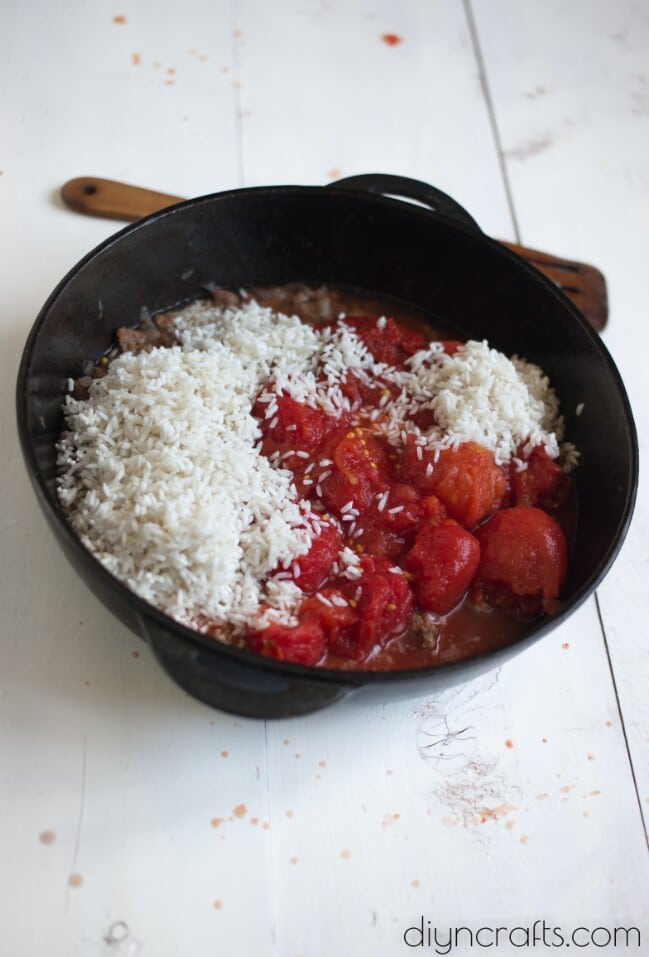 Rice in tomato juice.