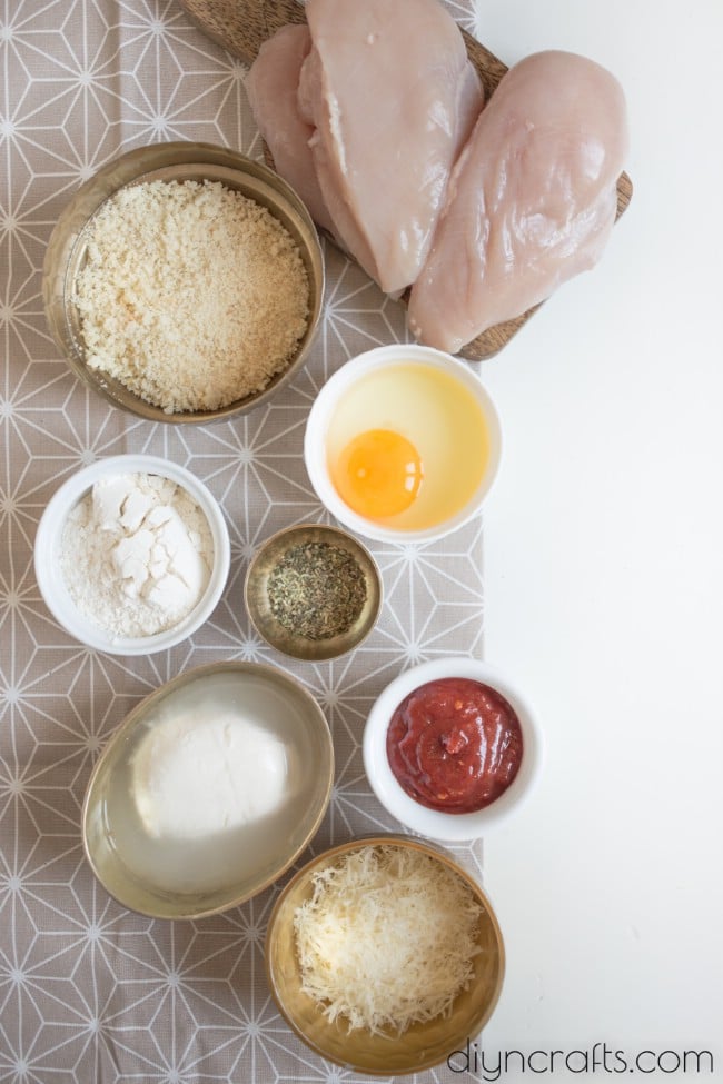 Ingredients for baked chicken parmesan.