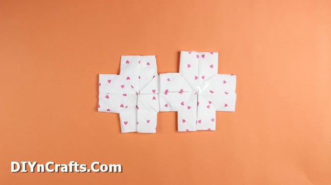 How to Make This Ridiculously Cute Easter Napkin Bunny Bag {Step 6}