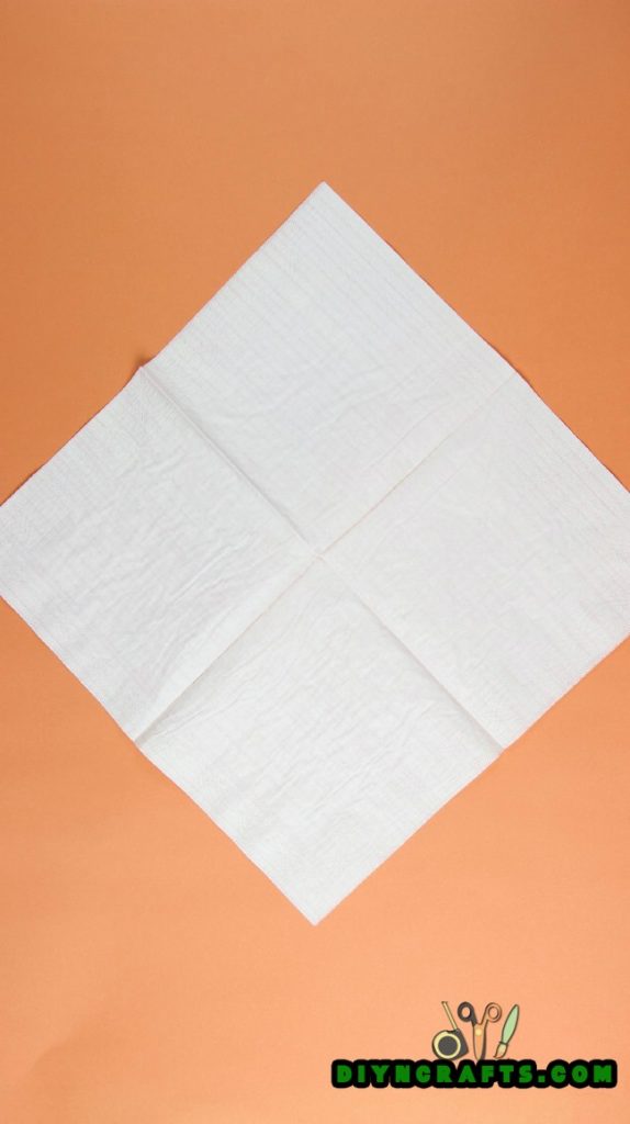 Image steps to create the Easter flower decoration: