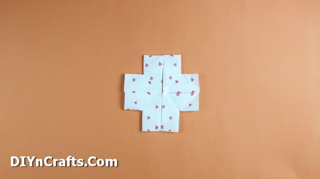 How to Make This Ridiculously Cute Easter Napkin Bunny Bag {Step 4}