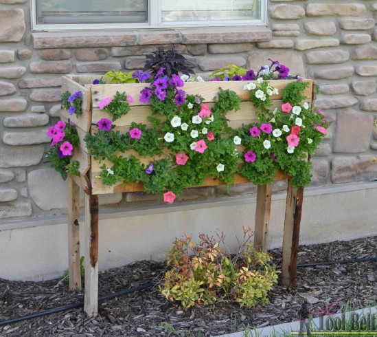 Steps on how to do the DIY Recycled Pallet Planter