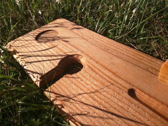 Steps on How to Create a Gorgeously Rustic Wooden Wine Bath Tray