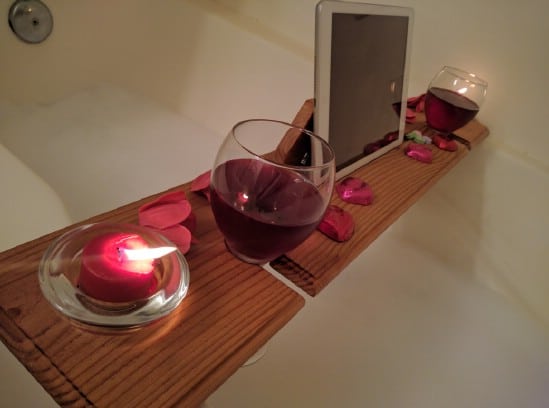 Steps on How to Create a Gorgeously Rustic Wooden Wine Bath Tray