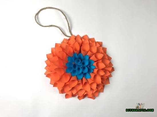 Steps - How to Make a Stunning Flowery Wreath Out of Nothing More Than Paper