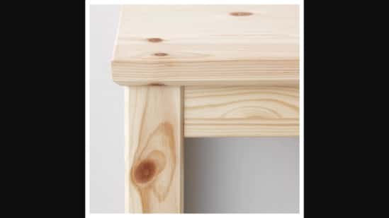 How to Create a Colorful Table Using Old Bottle Caps { Perfect Man Cave Furniture }