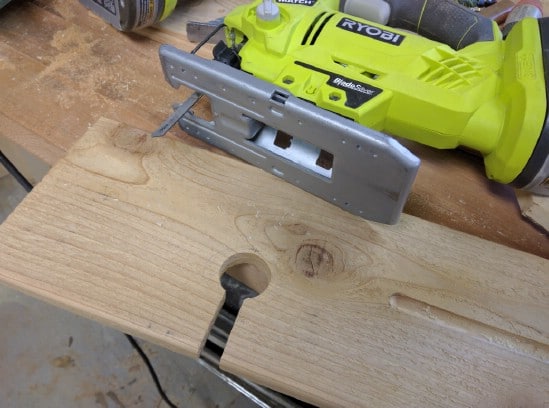 Steps on How to Create a Gorgeously Rustic Wooden Wine Bath Tray