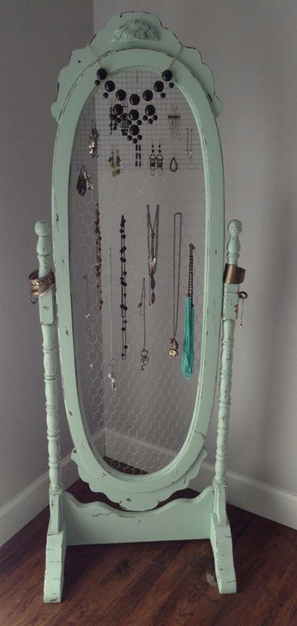 20 Brilliantly Crafty DIY Ideas To Upcycle Broken Mirrors DIY & Crafts