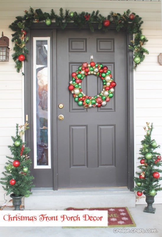 60 Beautifully Festive Ways to Decorate Your Porch for 