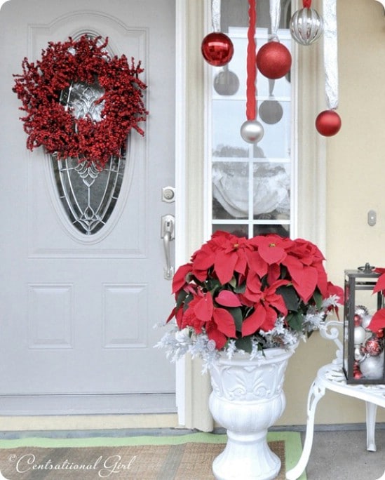 60 Beautifully Festive Ways to Decorate Your Porch for 