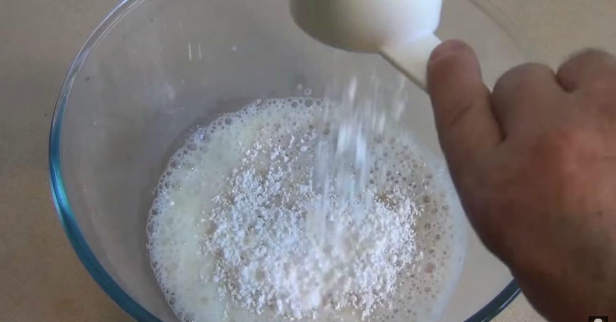 No Whipped Cream in the Fridge? Make it Yourself from Milk and ...