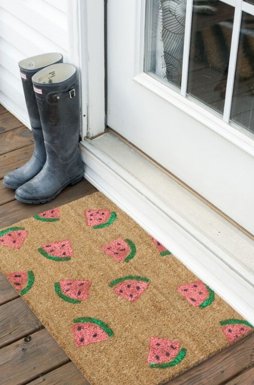 14 DIY Welcome Mats That Will Jazz Up Your Front Porch