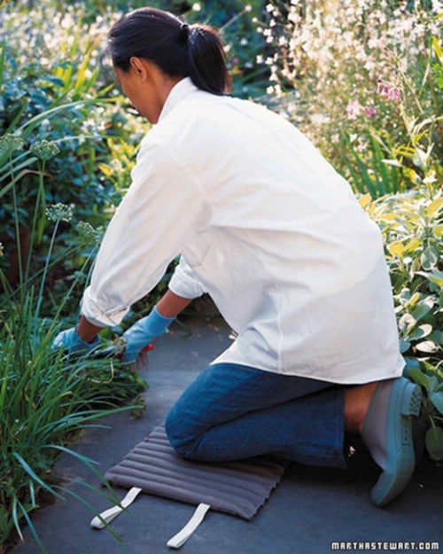 10 Easy DIY Kneeling Pads That Make Gardening Comfortable And Fun DIY