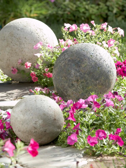 DIY Concrete Garden Ornaments