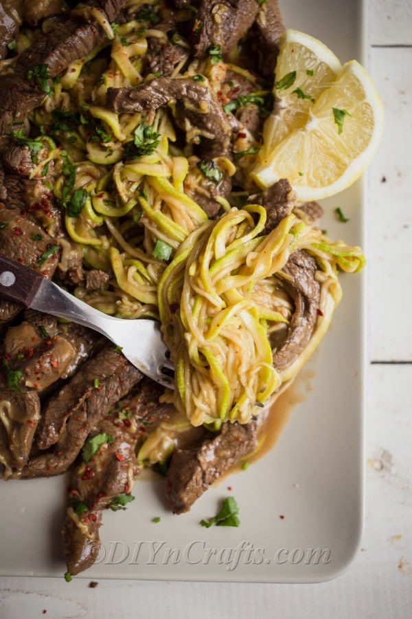 One Pot Steak Stir Fry With Zucchini Noodles DIY & Crafts