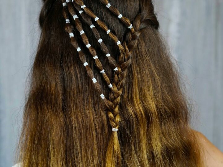 Playful Waterfall Bubble Half-Updo 3 Close-up of waterfall bubble braids